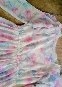Chic Floral Pleated Maxi Dress