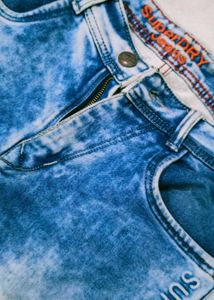 A New Jeans Which Can Be Wear by Both Girl/Boy