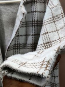 imported luxury women&#39;s plaid overcoat