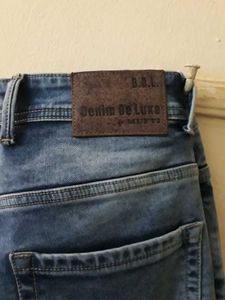 &#34;Rugged Comfort - Dark Wash Slim Fit Jeans&#34;