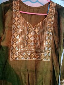 Elegant Olive Green Kurta