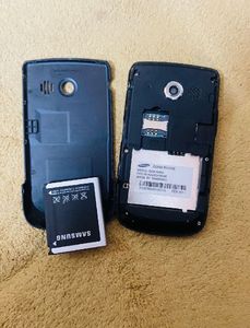 Samsung Chat 369