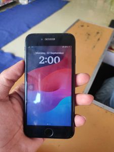 iPhone 8Se With Cover