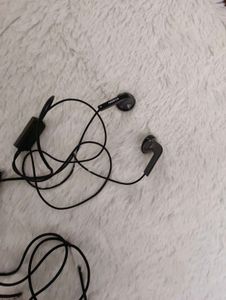 Headphone