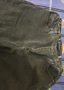 Black Faded Women’s Jeans