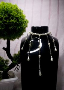 Korean Asthetic Pearl Drop Choker