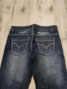 Ma2136 Levi&#39;s jeans waist 34 inches