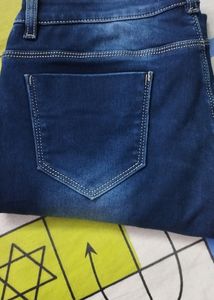 Women&#39;s Regular Fit Blue Jeans