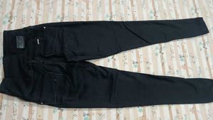 Black Skinny Jeans