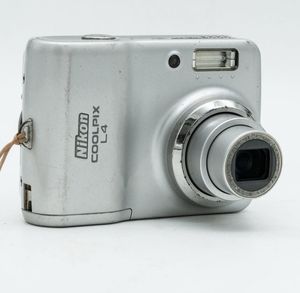 Nikon Coolpix L4