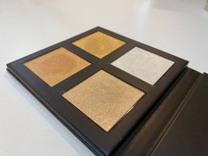 ✨Glass Skin Highlighter Palette