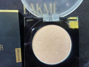 Lakme Glitterati Marble Highlighter