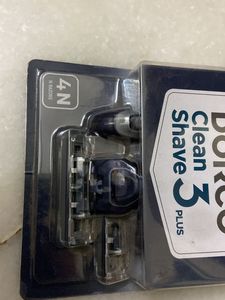DORCO RAZOR SET