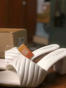 GNIST White Block Heels