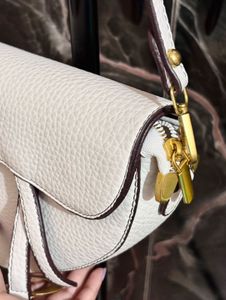 Elegant White Handbag (1st copy)