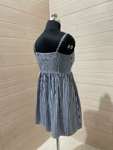 H&amp;M Pintresty Striped Tie-Front Dress