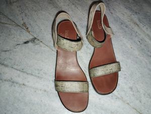 Inc.5 Heel Sandal. Size Is 39.