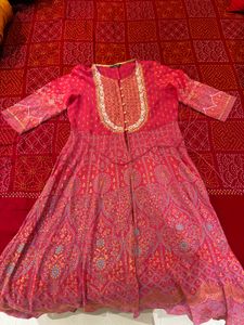 Aurelia Embroidered Kurta