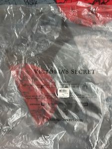 56% off brand new Victoria’s Secret Bag