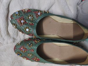 Partywear Juti
