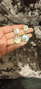 Earings