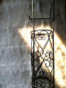 Stylish Tissue Paper Storage &amp; Stand