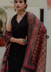 Elegant Black Kurti with Printed Dupatta