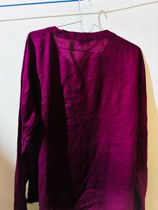 ₹190 Women Burgundy Solid Casual Shirt - XL