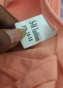 BTS Logo Peach Pink Crop Top – K-Pop Fan Tee