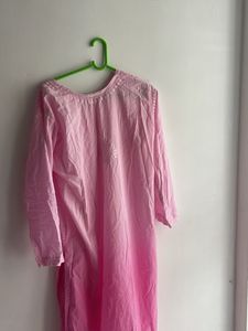 Pink Embroidered Kurta Chikankari