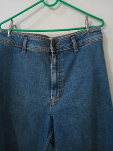 zara brand Wide Leg baggy style Denim Jeans