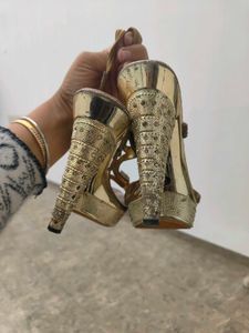 Sandal