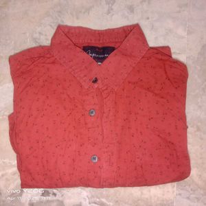 A Cotton Shirt For Casual Use
