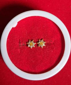 Star Stud Earrings Gold