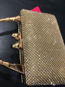 Sparkling Clutch by divas