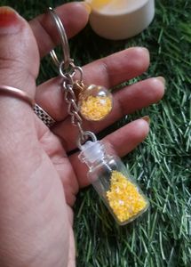 Sparkling Star Charm Keychain💛