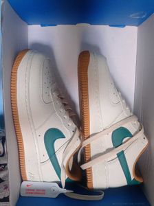 Women Sneakers
