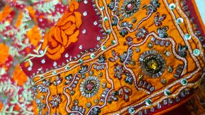 expansive 🔥 full thread 🧵 work saree 😍