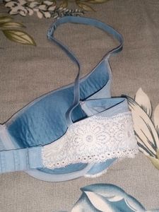 Womaen Padded Bra