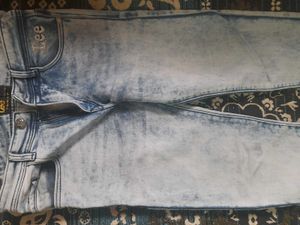 Ripped And Off Bluee Boyfried Jeans Combo