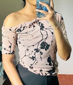 Off Sleeves Top