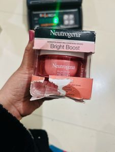 Neutrogena Bright Boost Gel Cream