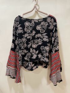 Boho Top With Peplum Sleeves
