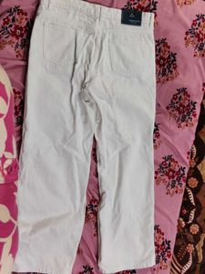 Brand New White High Waist Jeans | Size 34 |