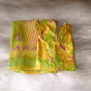 🛍️ Green Synthetic Saree ⭐⭐⭐