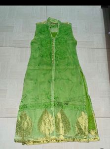 Elegant Green Embroidered Kurti