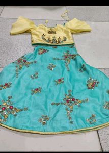 Girls Lengha Choli With Dupatta