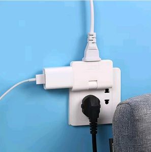 Brand New 3-in-1 multi-plug adapter