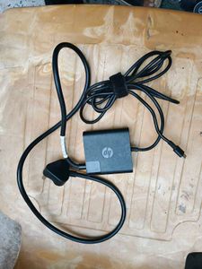 HP 65W Charges Type C