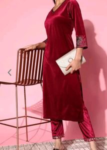 Sassafras Velvet Kurta Set